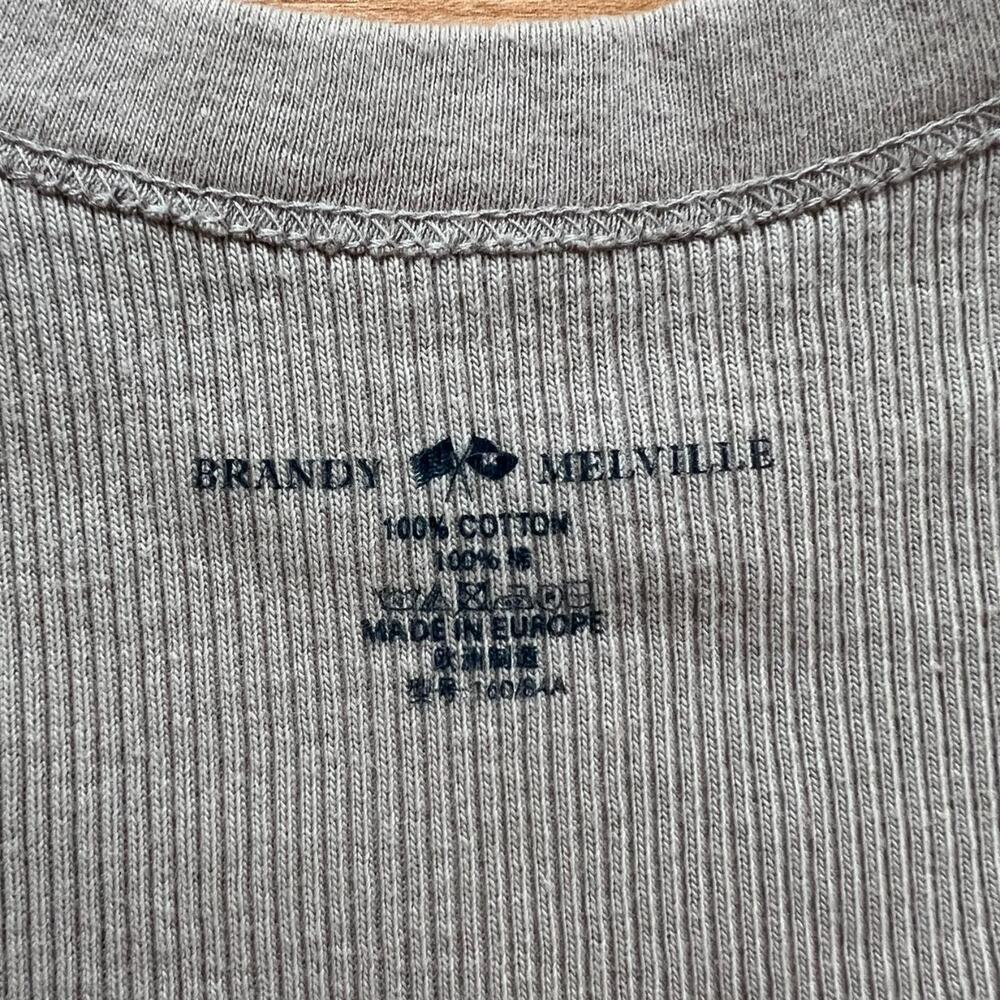 Brandy Melville Connor Tank Top - One Size - Grey/Light Khaki/Taupe Colour - Picture 3 of 3